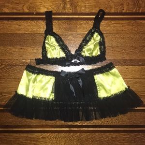 Fredrick’s Lingerie Set